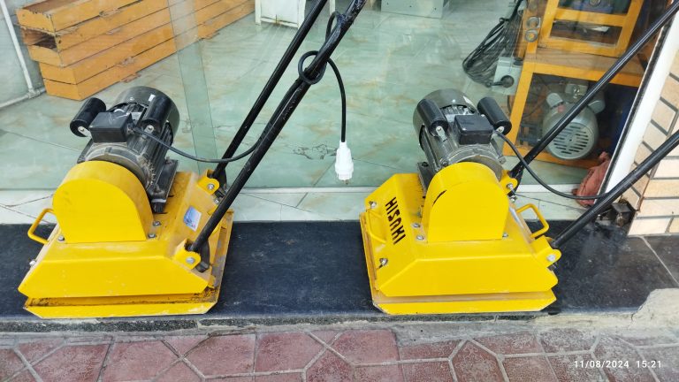 اجاره کمپکتور و بالابر در ساری